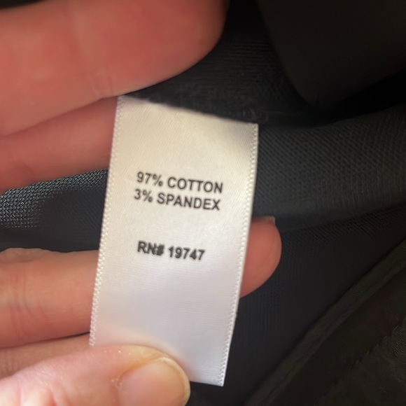 New Counterparts black capris - Picture 7 of 16